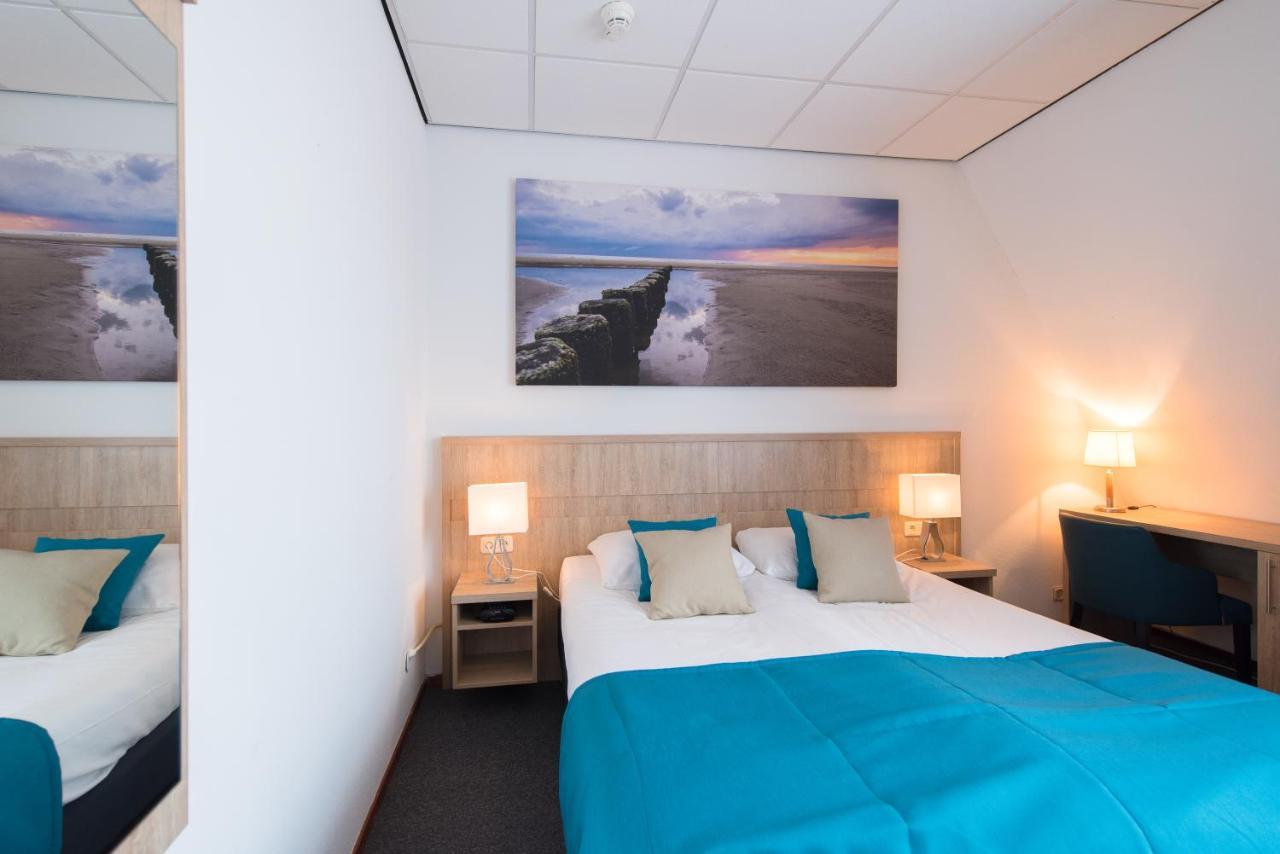 Standard Double Room,762667684:JPEG